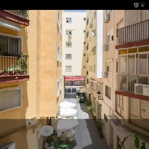 Apartamento Tranquilidad En El Centro De La Ciudad, Málaga